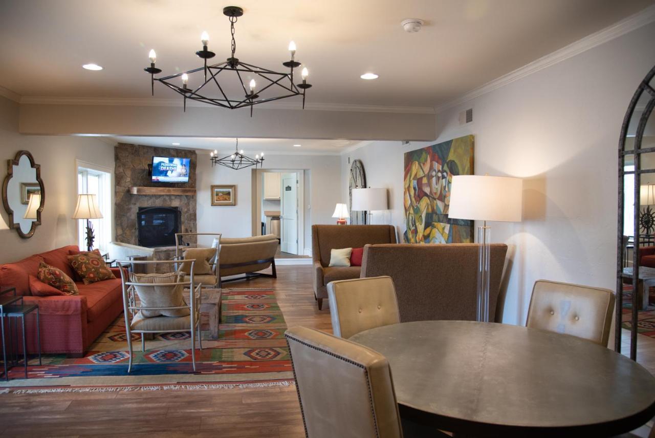 200 Main By Old Edwards Hospitality Motel ไฮแลนด์ส ภายนอก รูปภาพ