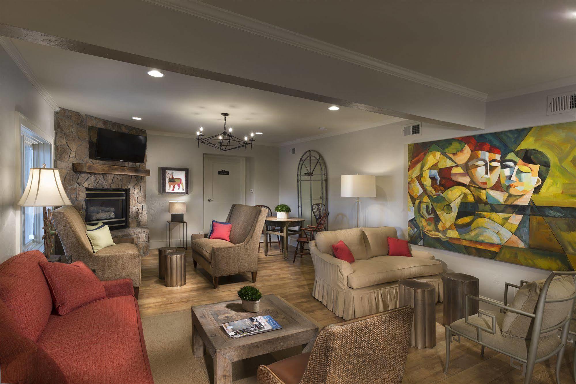 200 Main By Old Edwards Hospitality Motel ไฮแลนด์ส ภายนอก รูปภาพ